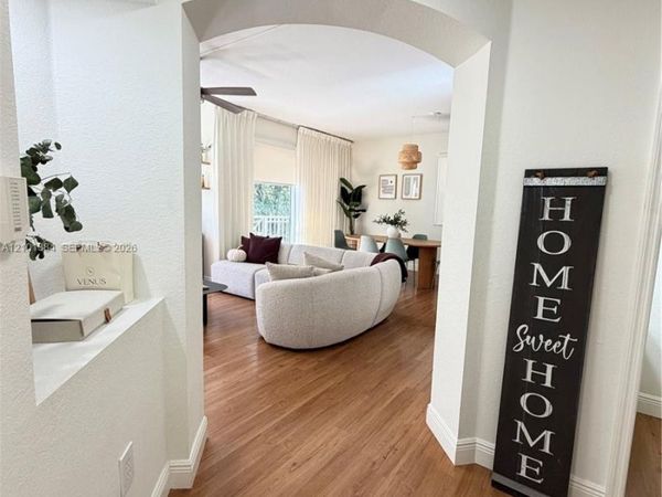 8866 W Flagler St , Unit 207, Miami, FL 33174