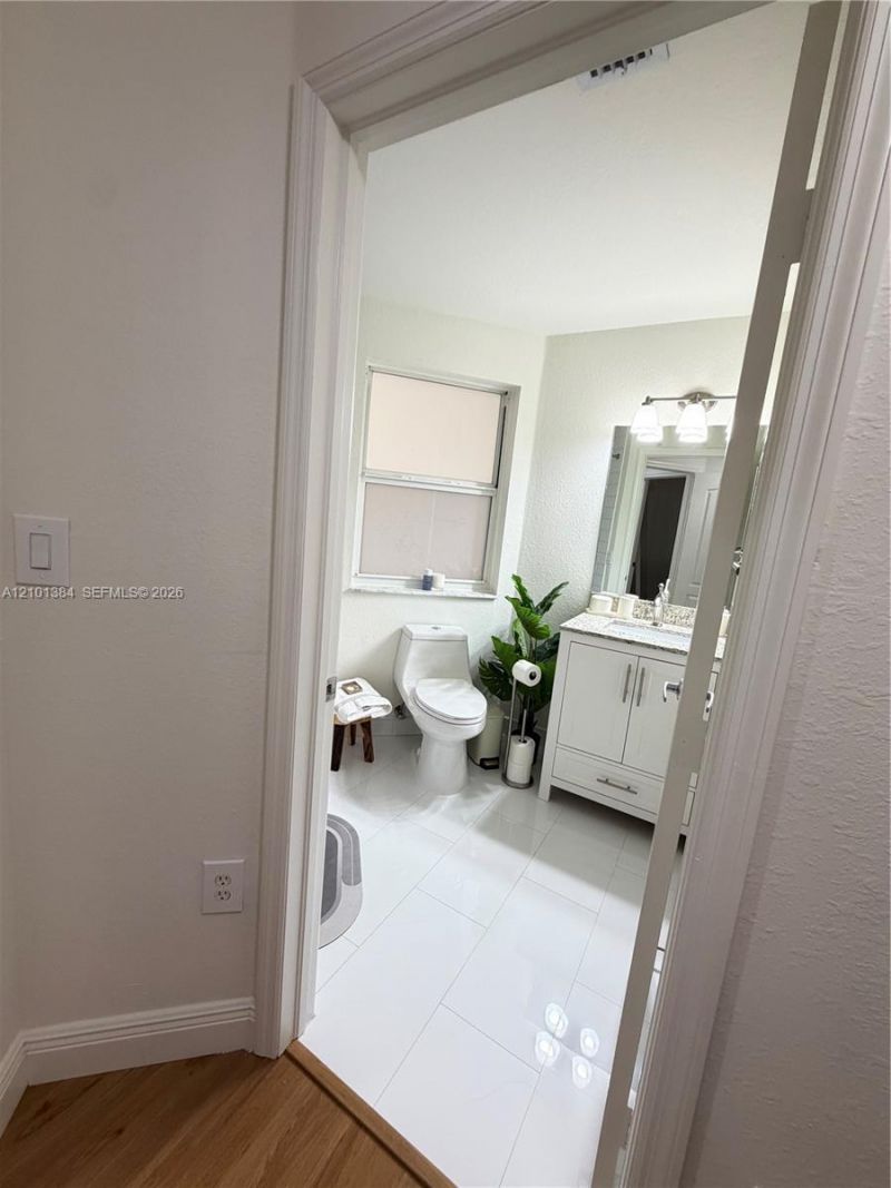 8866 W Flagler St , Unit 207, Miami, FL 33174 Photo