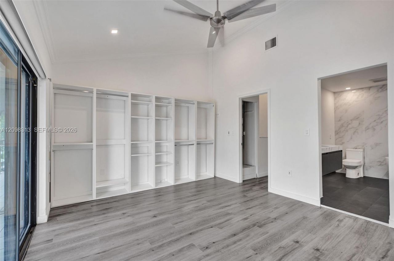 1000 NW N River Dr , Unit 6, Miami, FL 33136 Photo