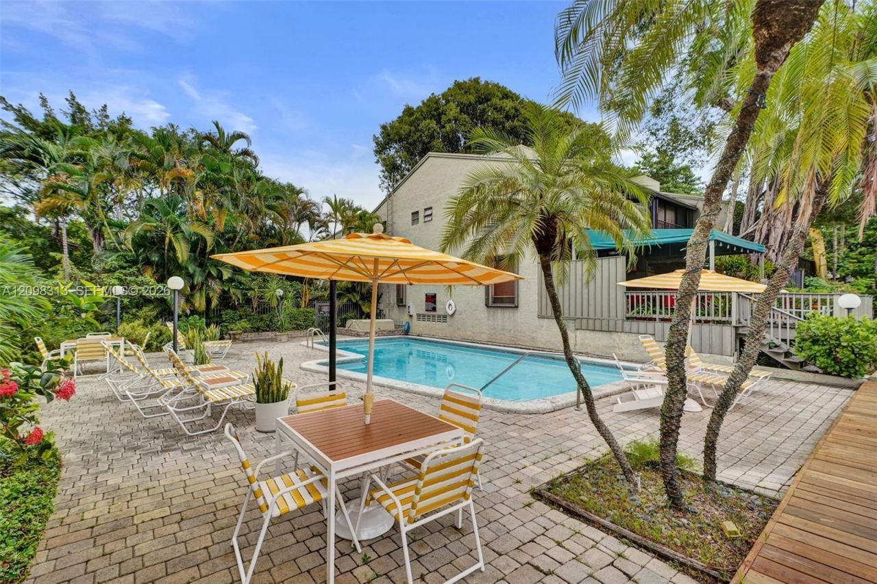 1000 NW N River Dr , Unit 6, Miami, FL 33136 Photo