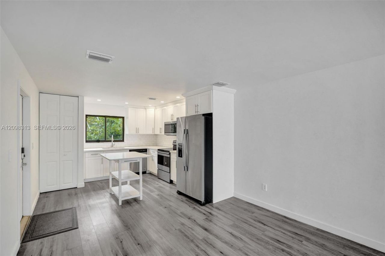 1000 NW N River Dr , Unit 6, Miami, FL 33136 Photo