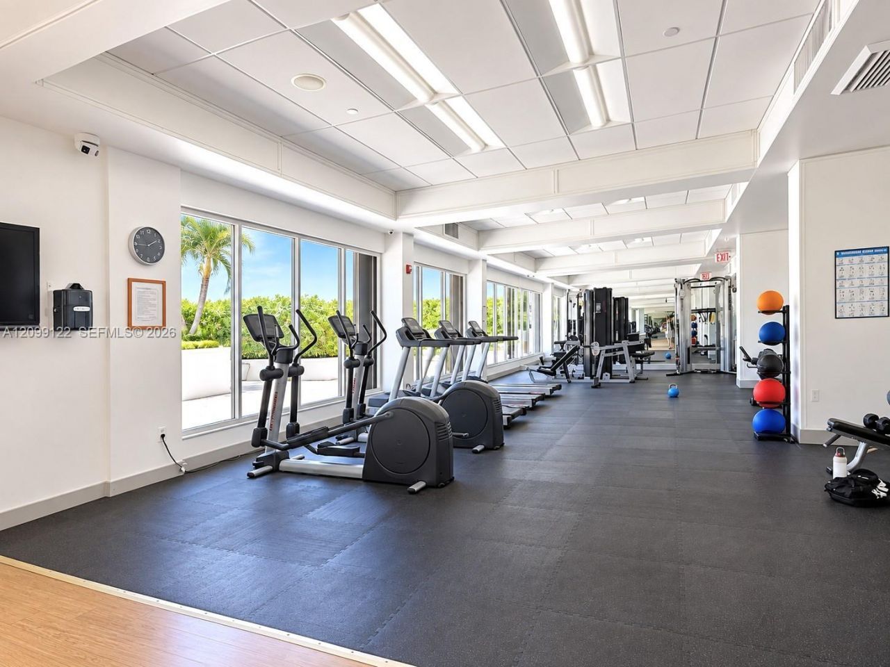 2851 NE 183rd St , Unit 905E, Aventura, FL 33160 Photo