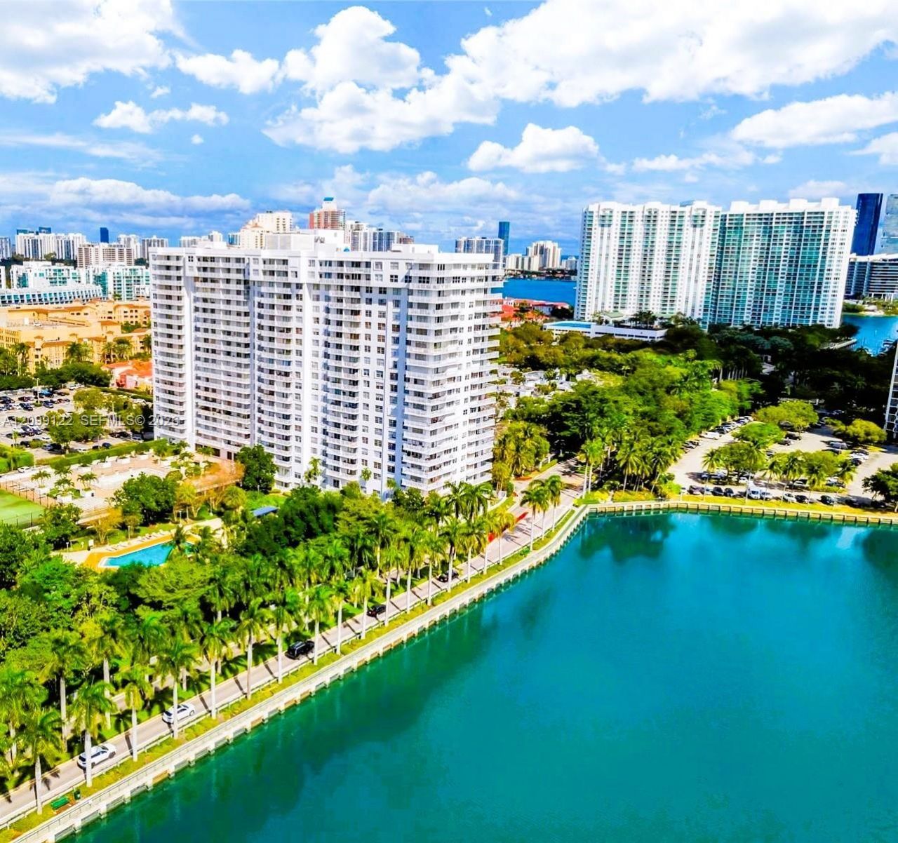 2851 NE 183rd St , Unit 905E, Aventura, FL 33160 Photo