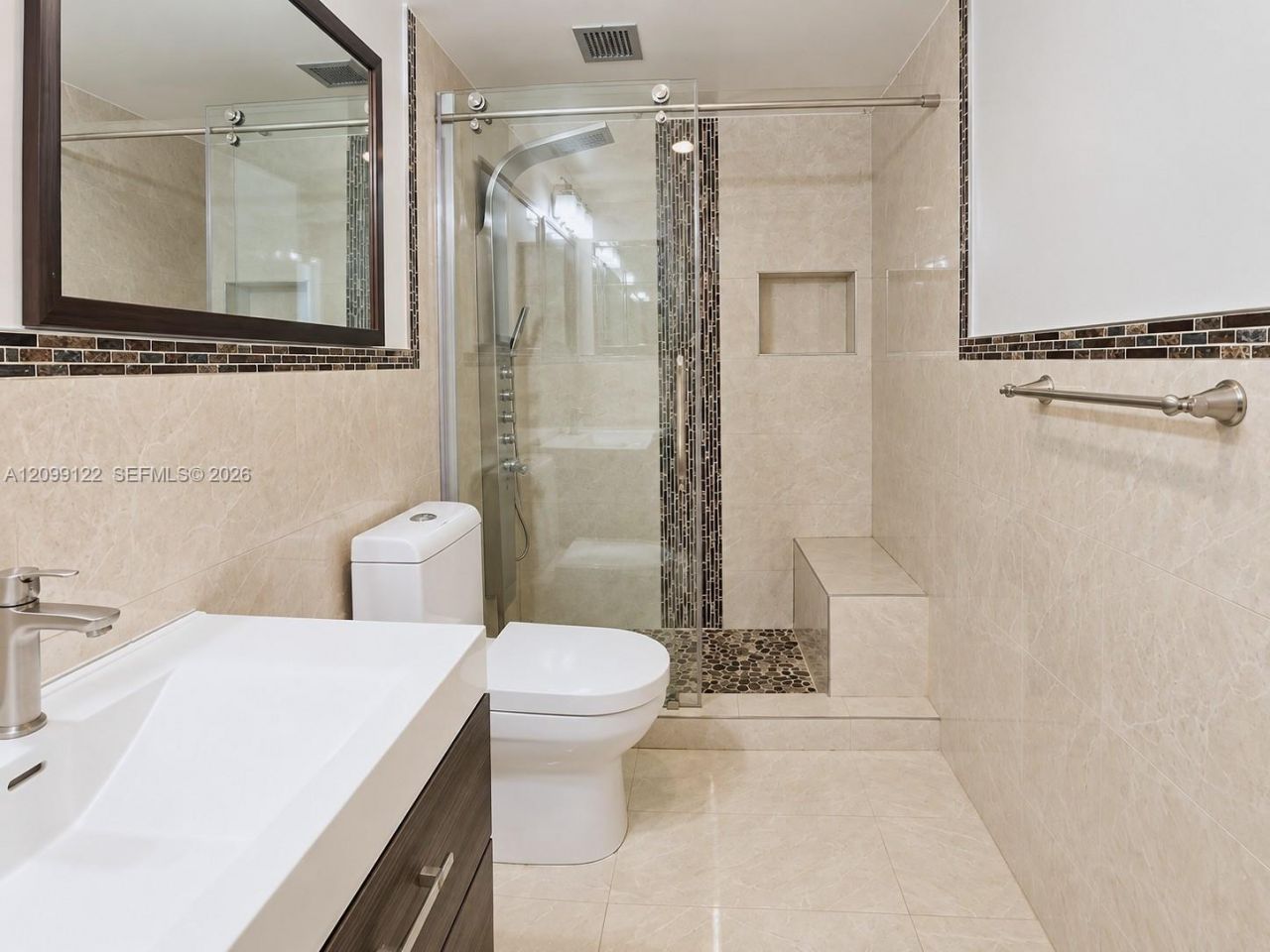 2851 NE 183rd St , Unit 905E, Aventura, FL 33160 Photo