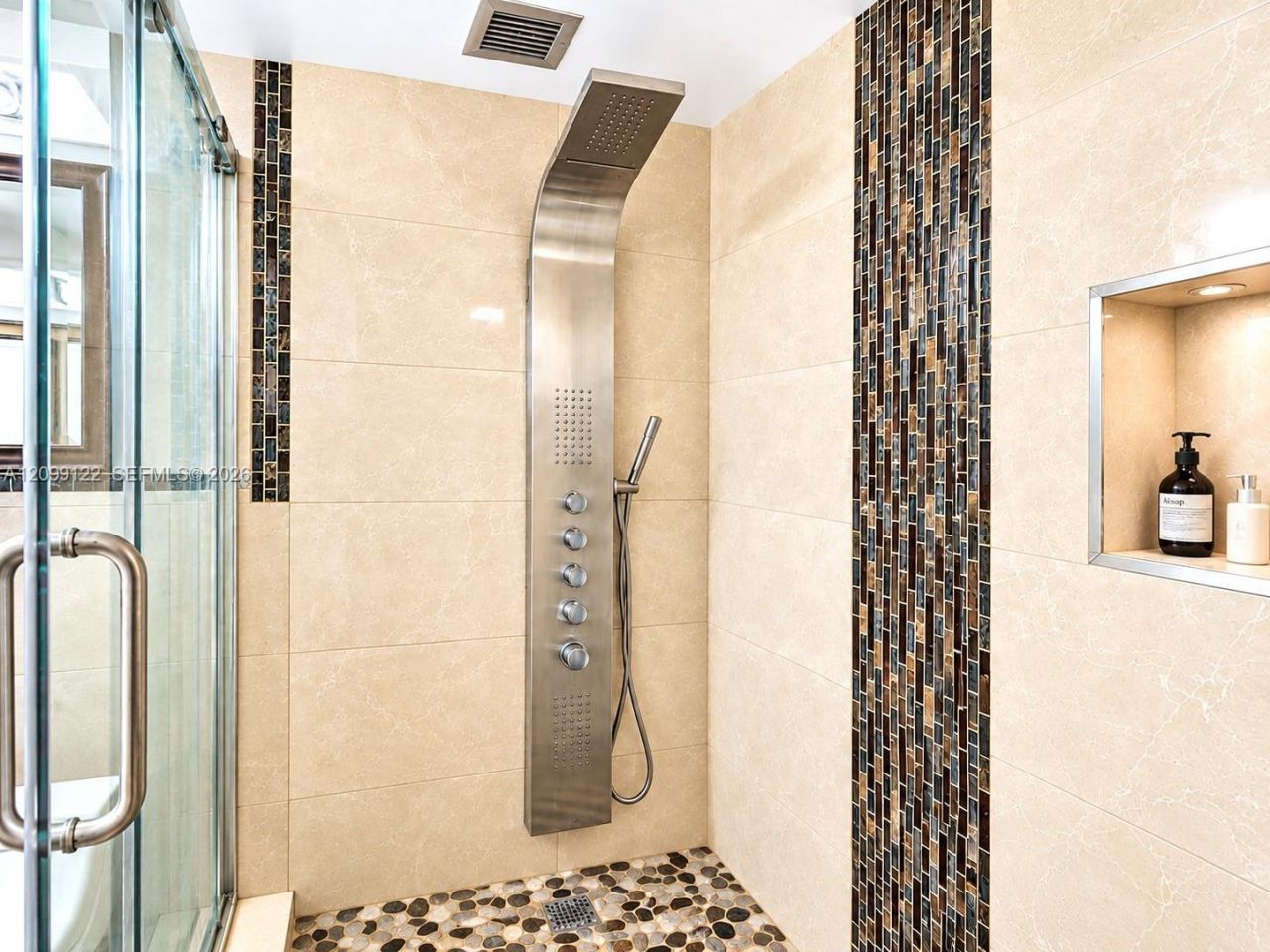 2851 NE 183rd St , Unit 905E, Aventura, FL 33160 Photo