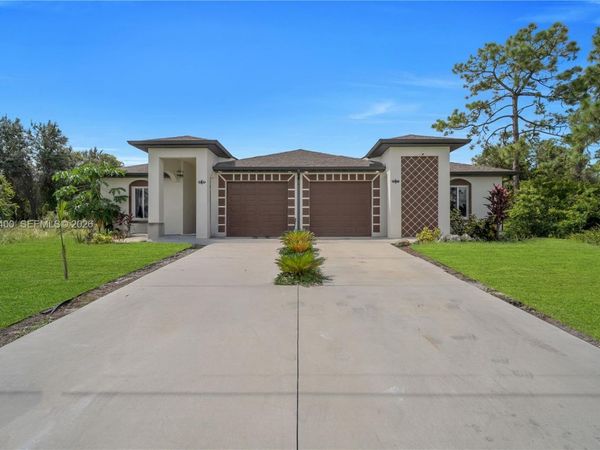 4869 28TH ST SW , Lehigh Acres, FL 33973