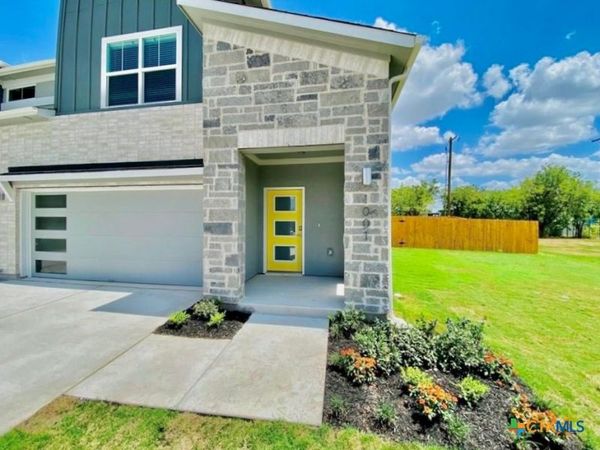 1001 Winnsboro Loop , Round Rock, TX 78664