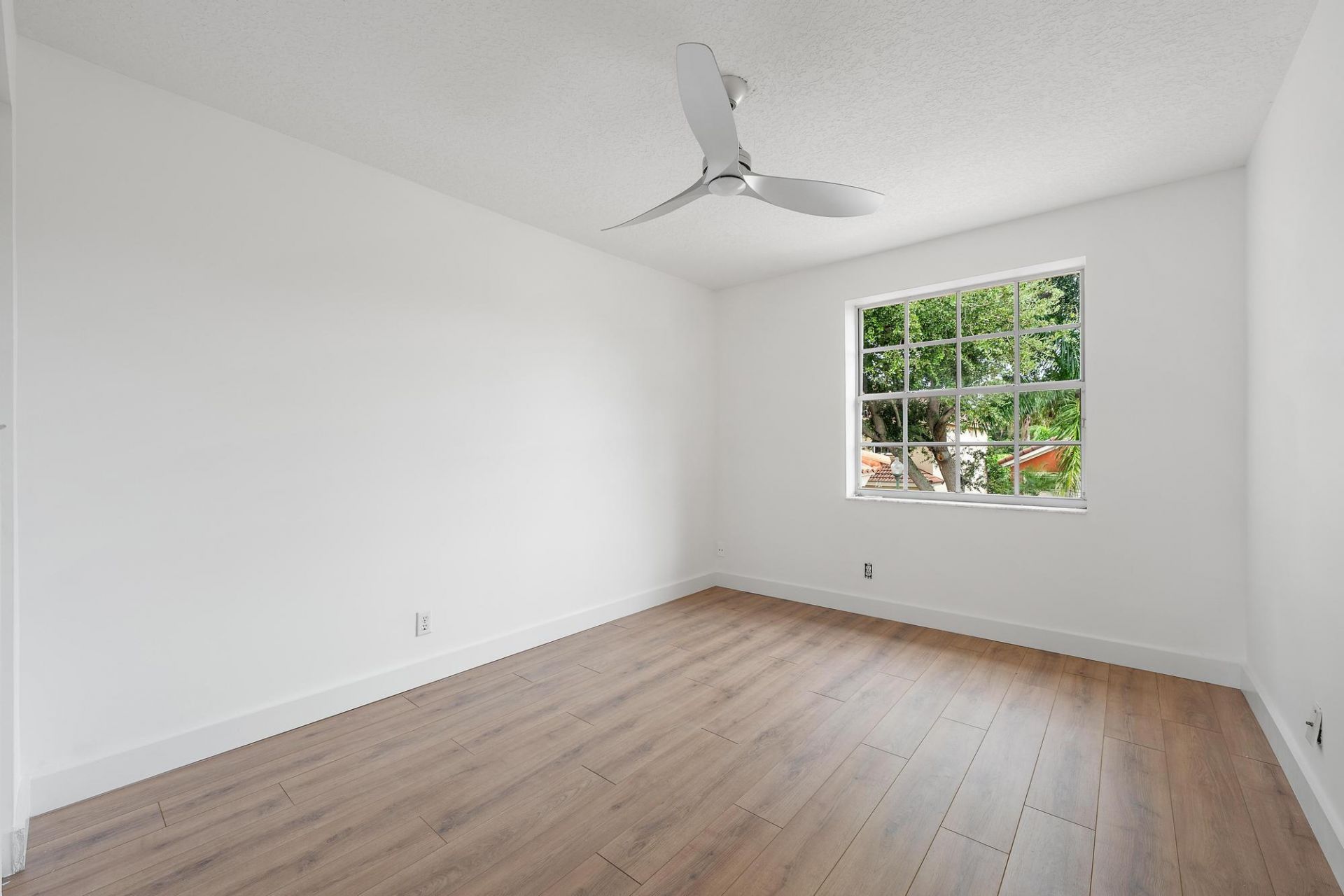 1045 Aspri Way, Riviera Beach, FL 33418 Photo