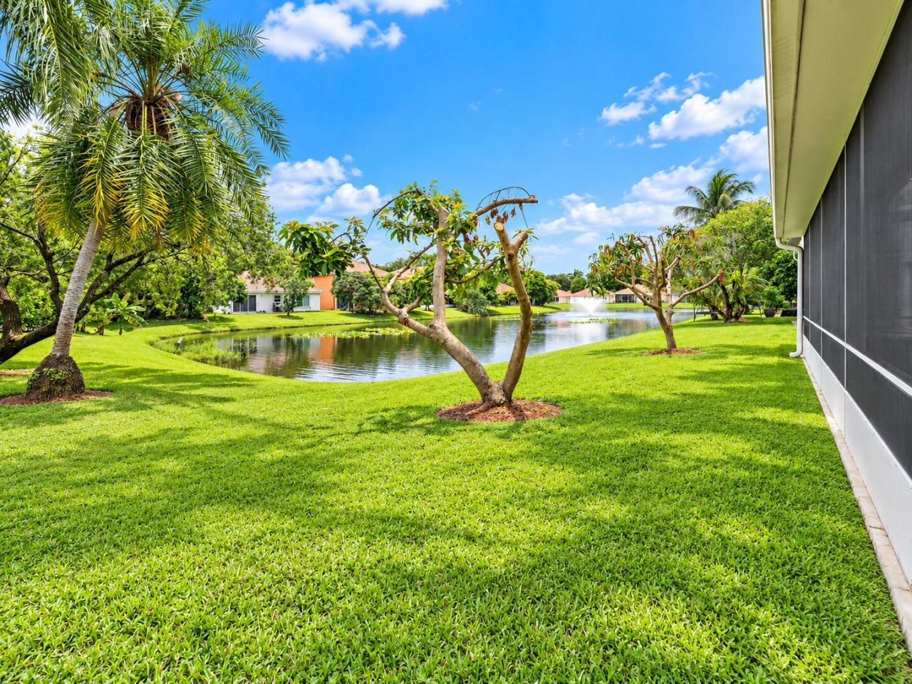 1045 Aspri Way, Riviera Beach, FL 33418 Photo