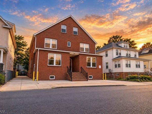 47 Campbell Ave, Hackensack, NJ 07601
