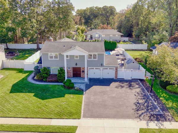 29 Voorhis Drive, Old Bethpage, NY 11804