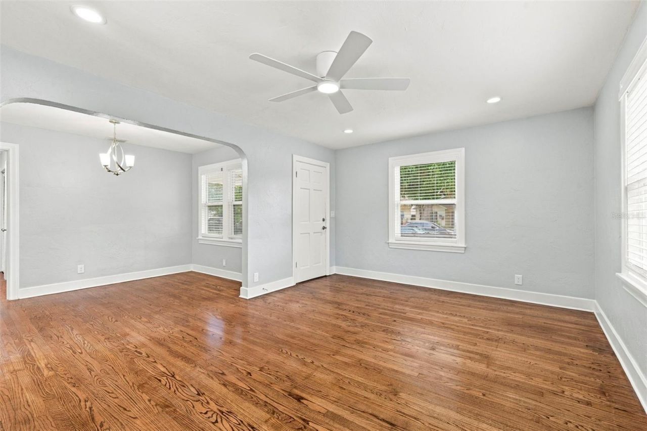 3631 N 4th Avenue N, Saint Petersburg, FL 33713 Photo