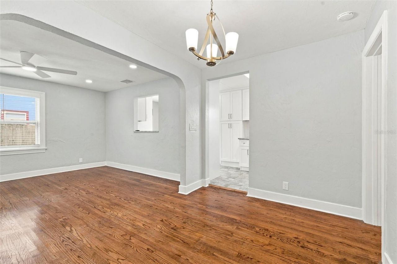 3631 N 4th Avenue N, Saint Petersburg, FL 33713 Photo