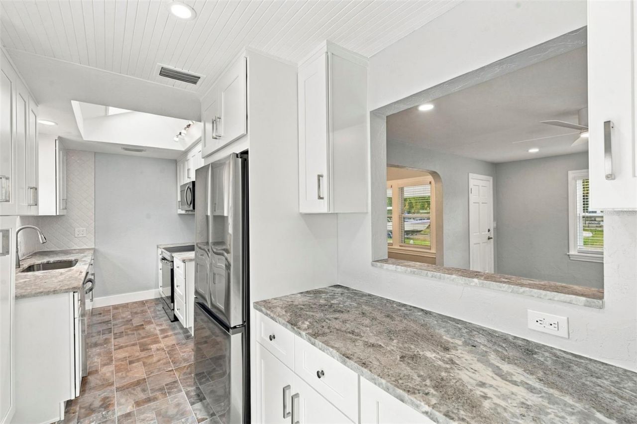 3631 N 4th Avenue N, Saint Petersburg, FL 33713 Photo