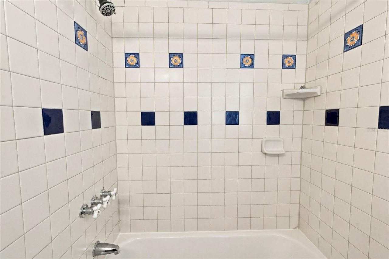 3631 N 4th Avenue N, Saint Petersburg, FL 33713 Photo