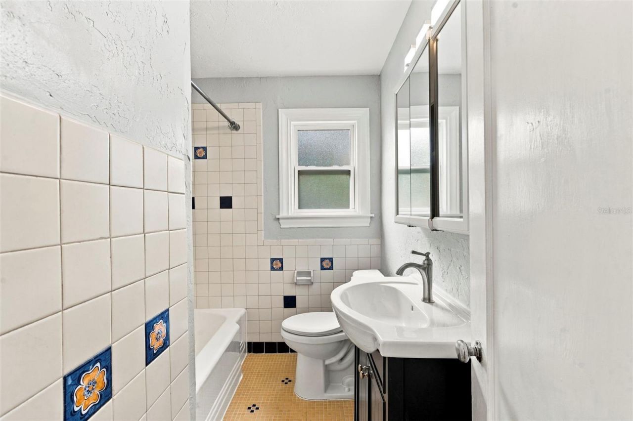 3631 N 4th Avenue N, Saint Petersburg, FL 33713 Photo