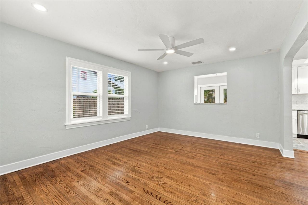 3631 N 4th Avenue N, Saint Petersburg, FL 33713 Photo