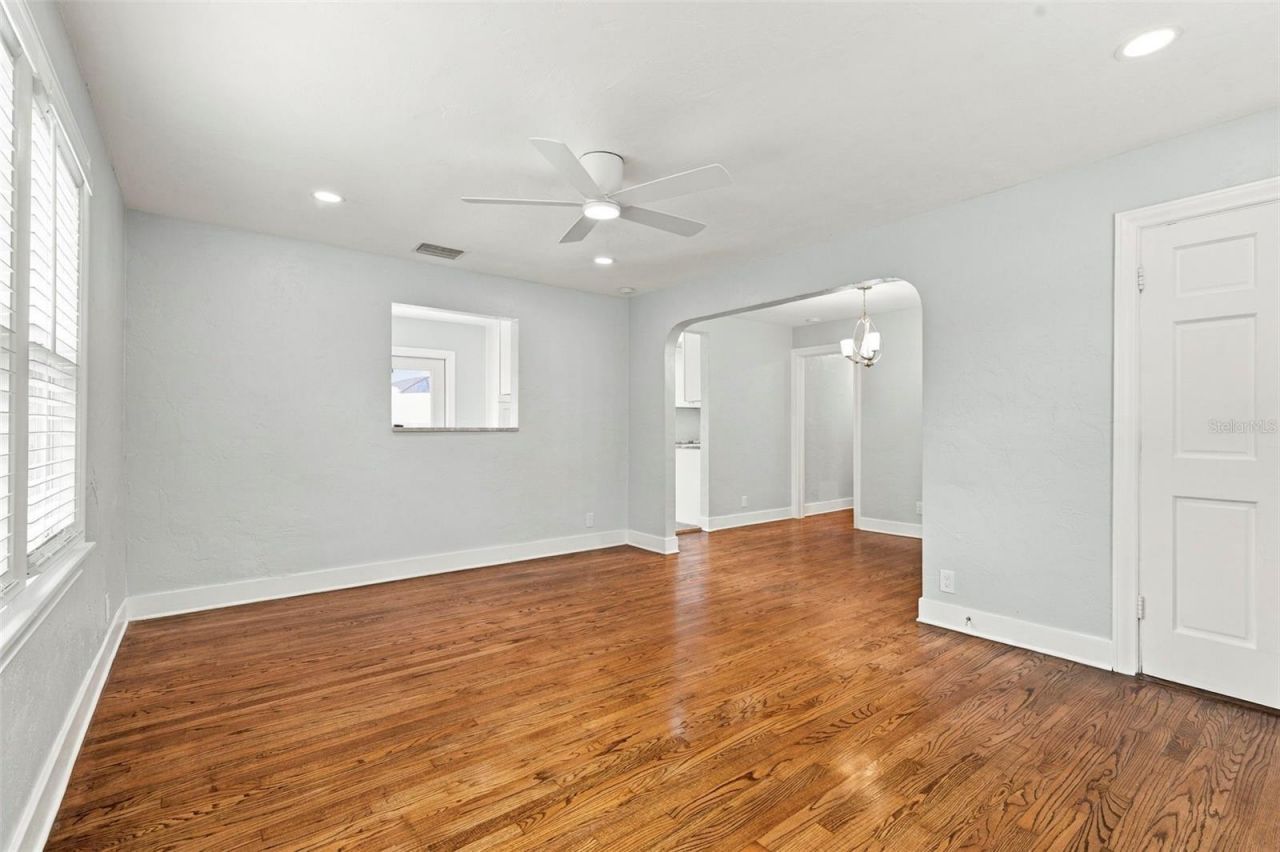 3631 N 4th Avenue N, Saint Petersburg, FL 33713 Photo