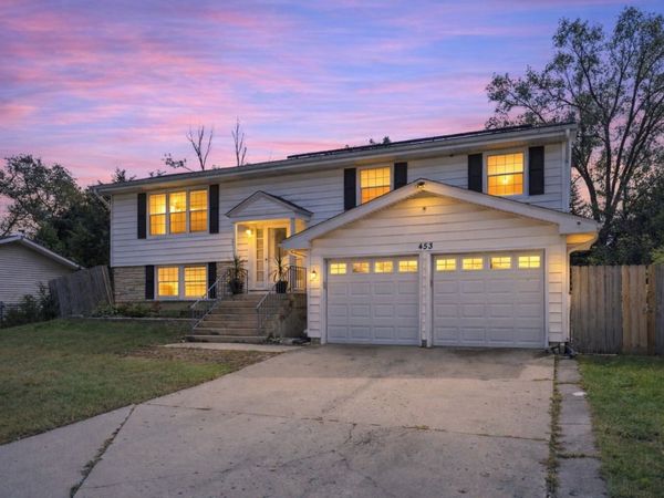 453 Cumberland Lane , Bolingbrook, IL 60440