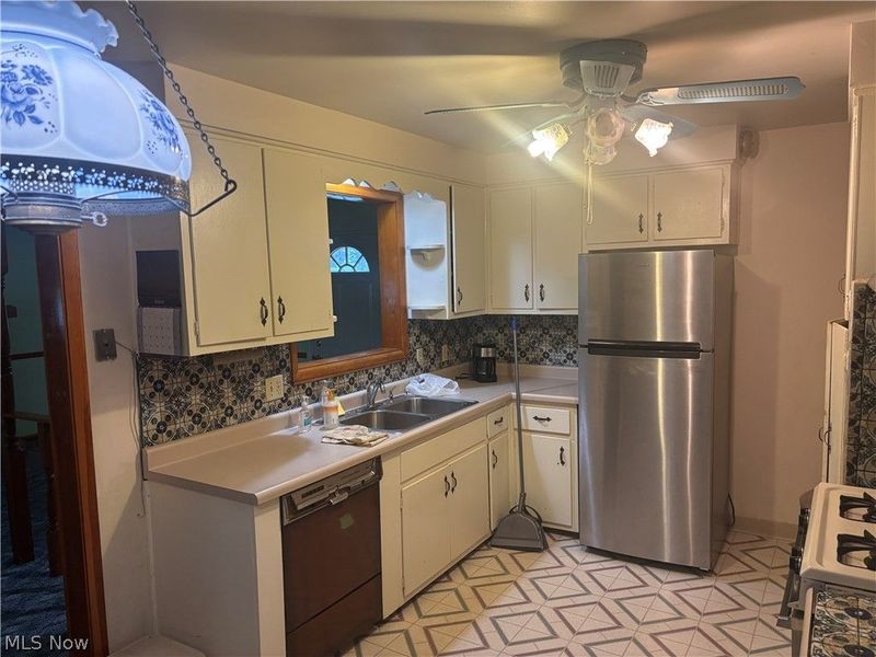347 Porter Avenue, Campbell, OH 44405 Photo 7