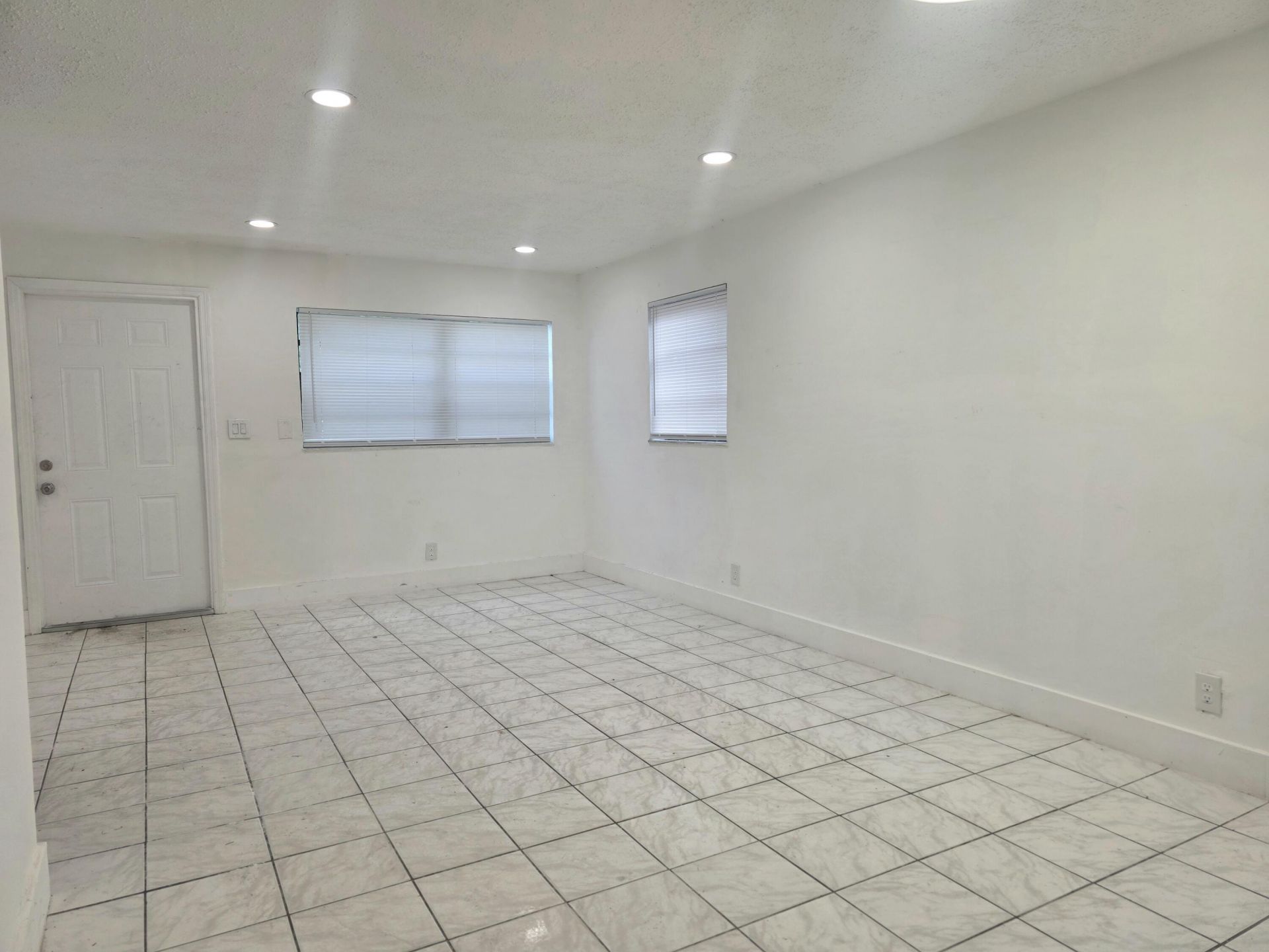 2131 NW 26th Avenue, Fort Lauderdale, FL 33311 Photo