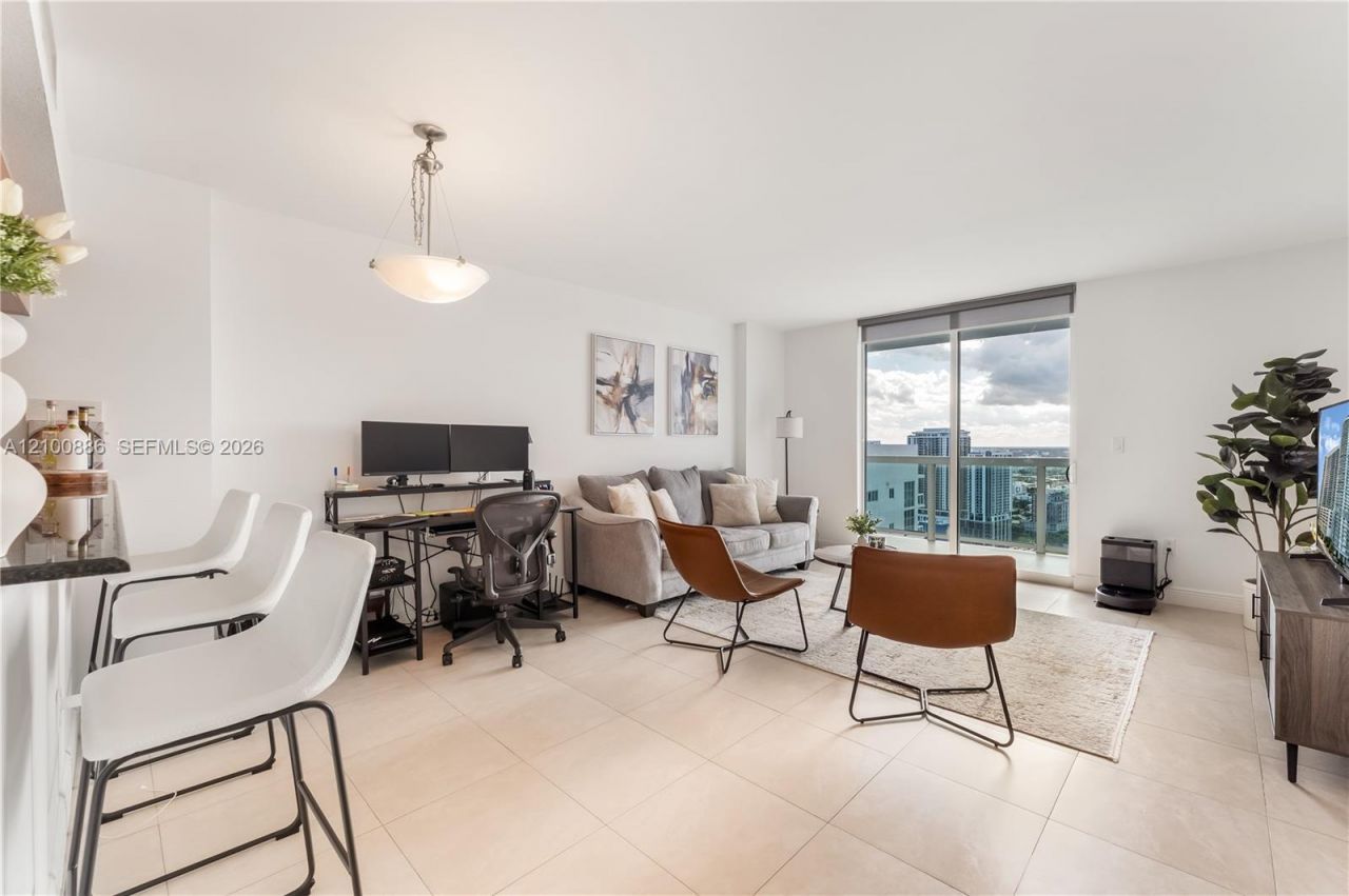 1800 N Bayshore Dr , Unit 4006, Miami, FL 33132 Photo