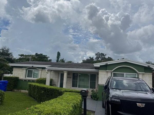 Unit N/A, Pembroke Pines, FL 33023