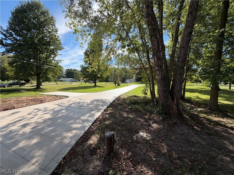 11832 Joy Acres Lane, Chardon, OH 44024 Photo 2