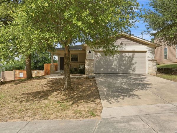 5776 MAXFLI DR, Schertz, TX 78108