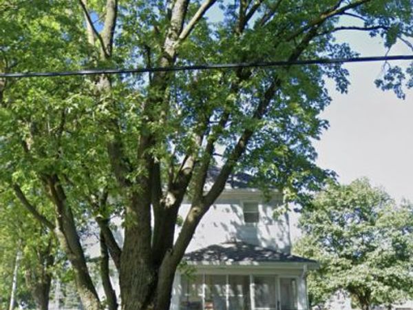 312 N Central Street , Gilman, IL 60938