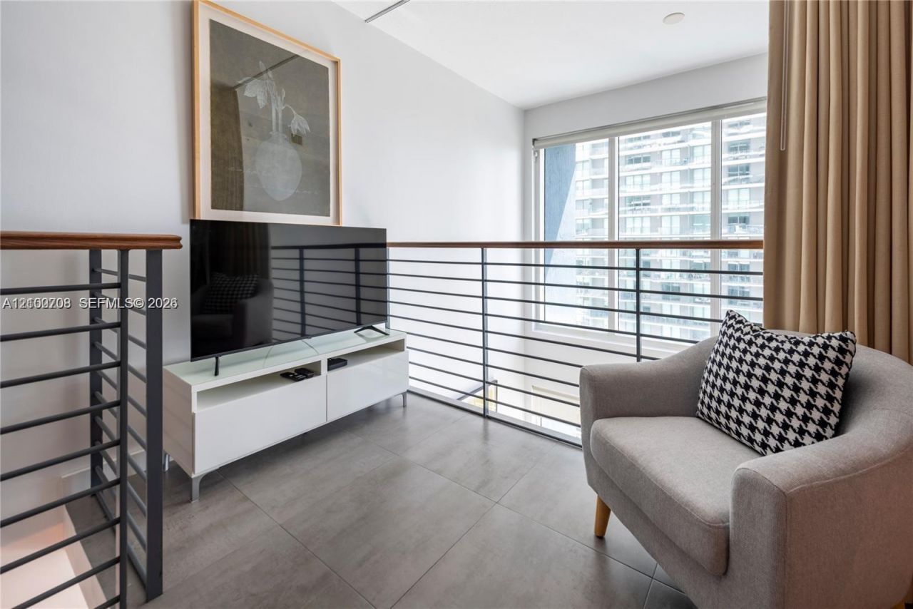 60 SW 13th St , Unit 3014, Miami, FL 33130 Photo