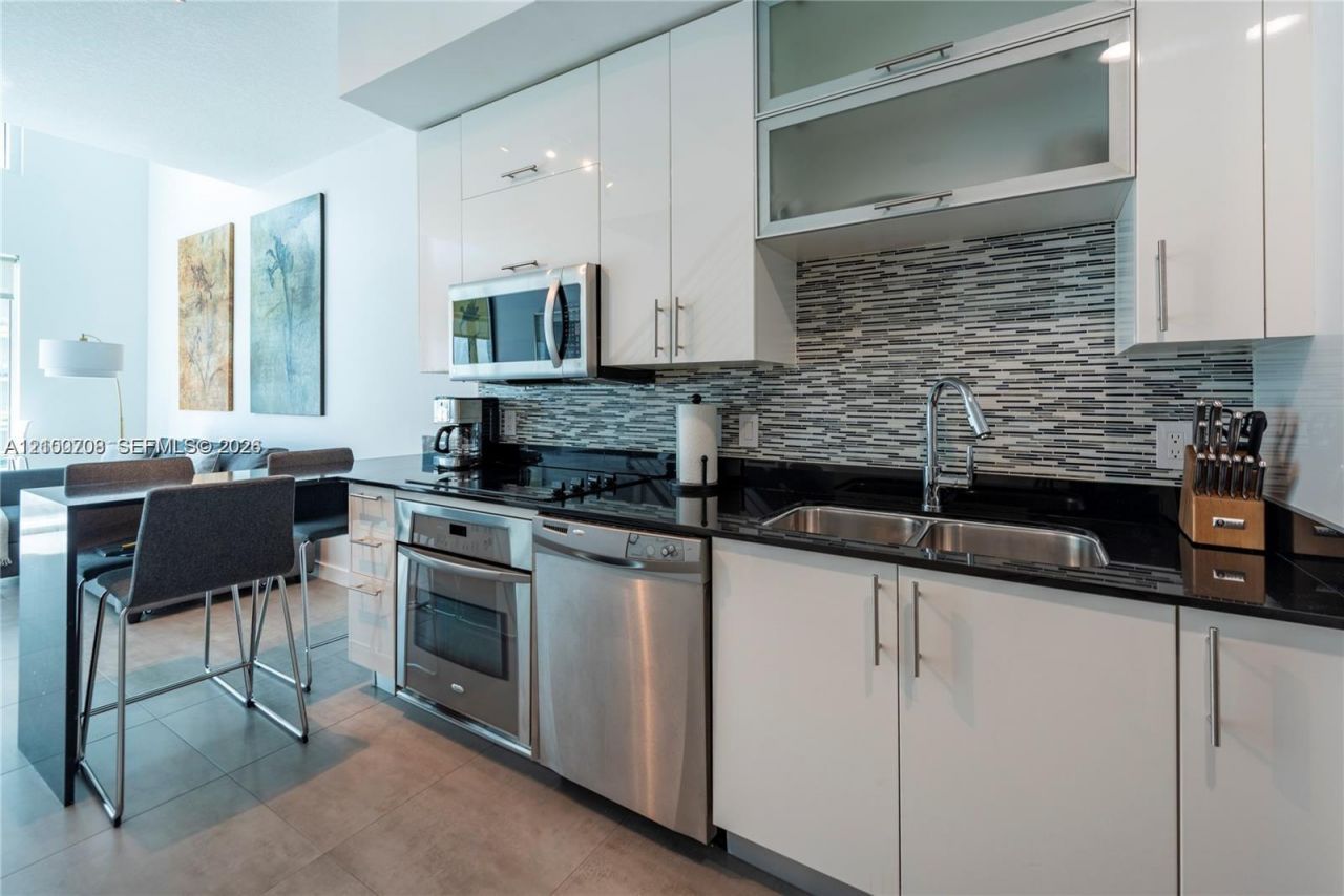 60 SW 13th St , Unit 3014, Miami, FL 33130 Photo