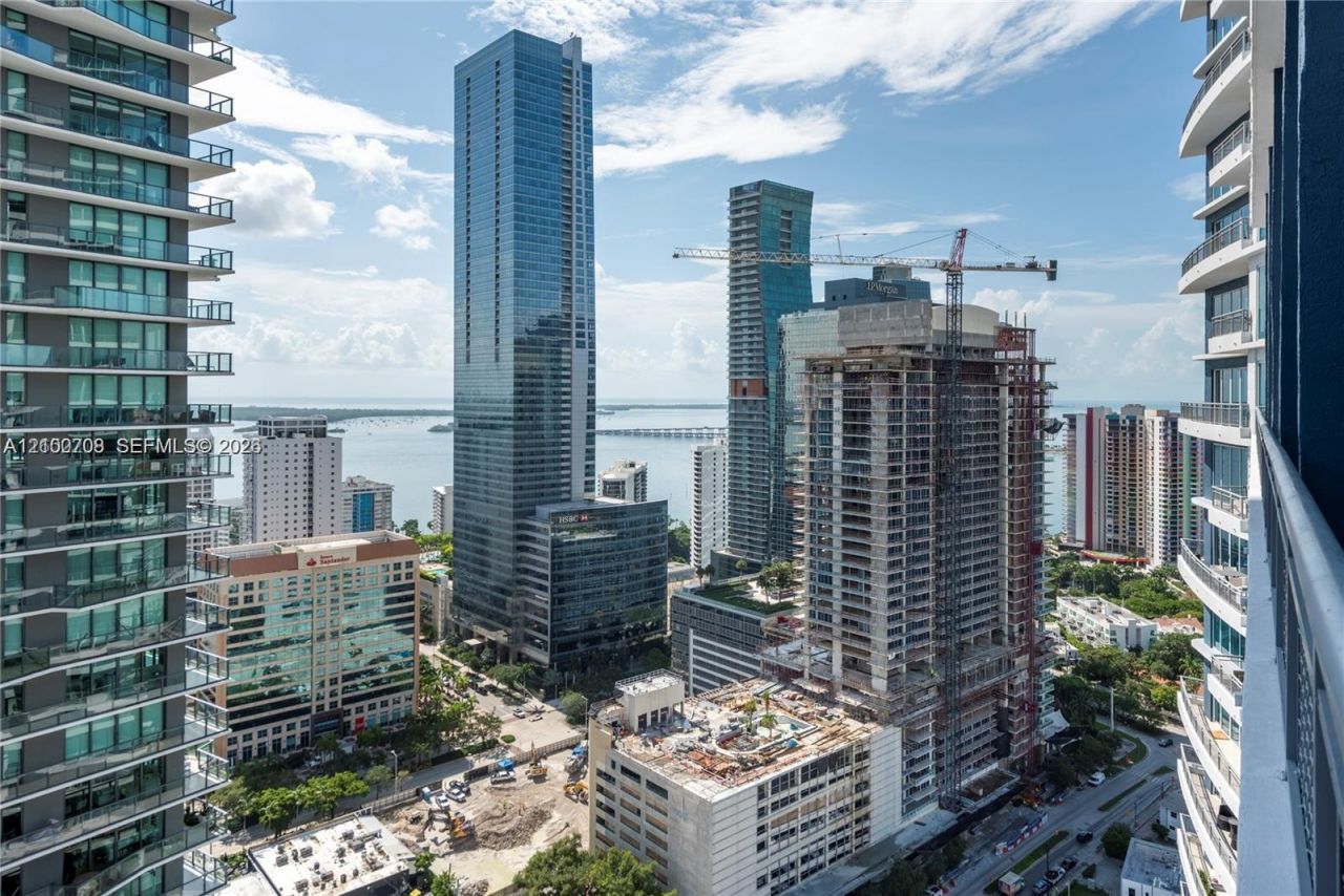 60 SW 13th St , Unit 3014, Miami, FL 33130 Photo