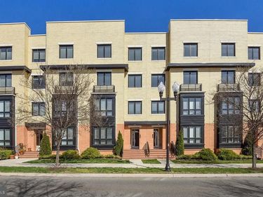2409 RICHMOND HIGHWAY , Unit 102, ALEXANDRIA, VA 22301