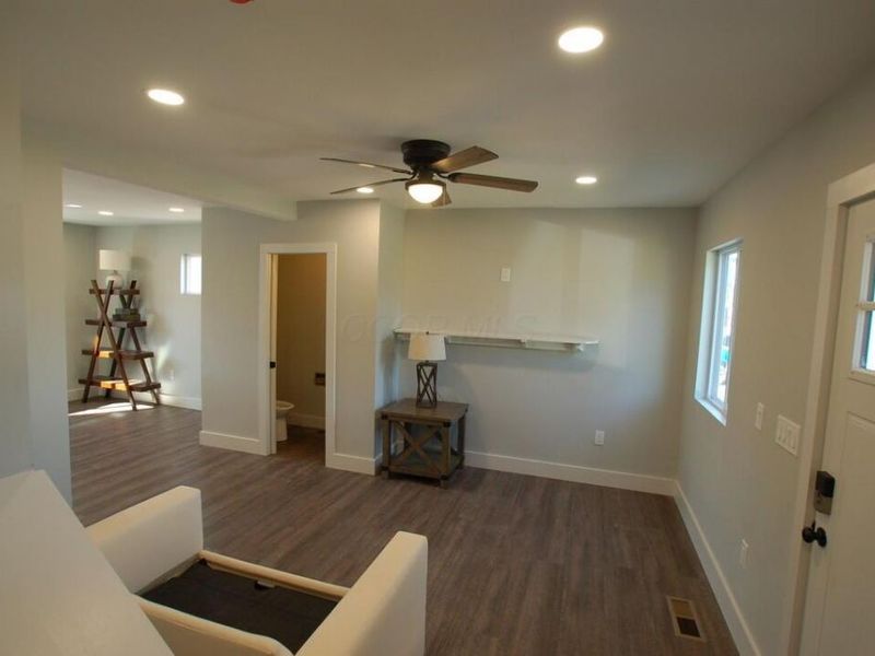 501 S Oakley Avenue, Columbus, OH 43204 Photo 7