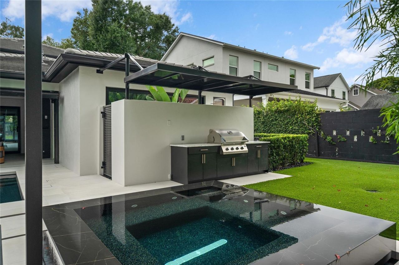 7 W New Hampshire Street, Orlando, FL 32804 Photo