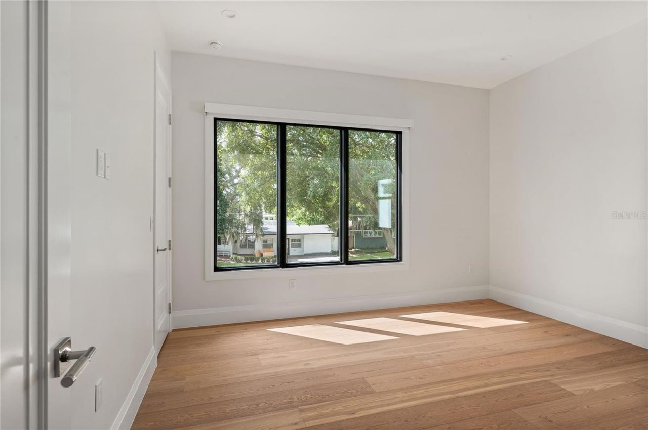 7 W New Hampshire Street, Orlando, FL 32804 Photo