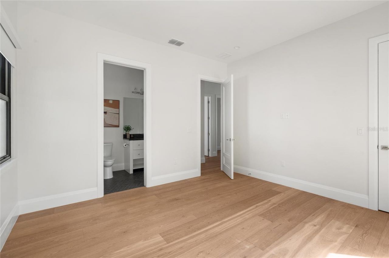 7 W New Hampshire Street, Orlando, FL 32804 Photo