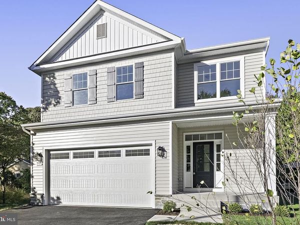 704 OAK GROVE CIRCLE, SEVERNA PARK, MD 21146