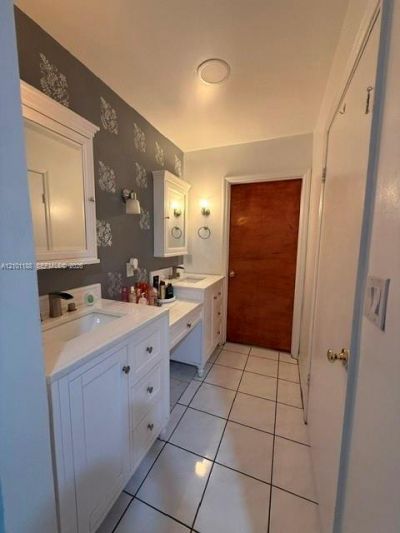 6968 W 24th Ct , Hialeah, FL 33016 Photo