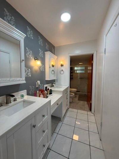 6968 W 24th Ct , Hialeah, FL 33016 Photo