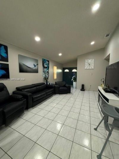 6968 W 24th Ct , Hialeah, FL 33016 Photo