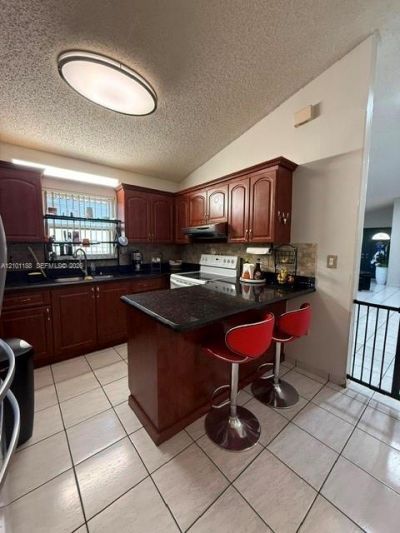 6968 W 24th Ct , Hialeah, FL 33016 Photo