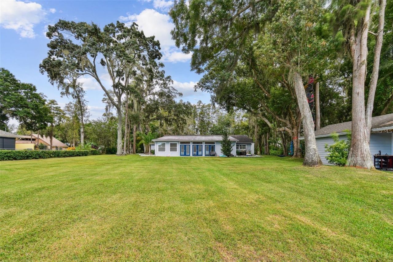 17018 Dennis Road, Lutz, FL 33558 Photo