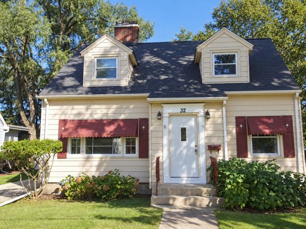 32 S College Street , Batavia, IL 60510