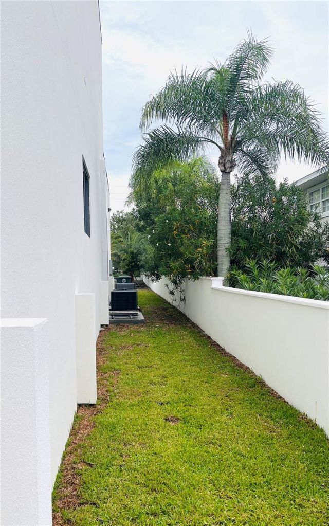 2115 N Halifax Avenue, Daytona Beach, FL 32118 Photo