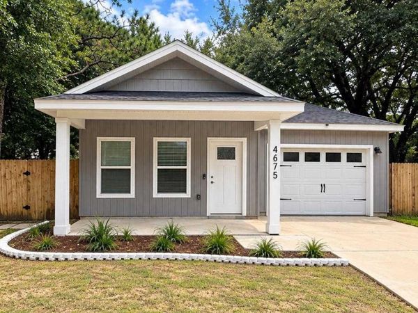 4675 Geneva Dr, Pensacola, FL 32526