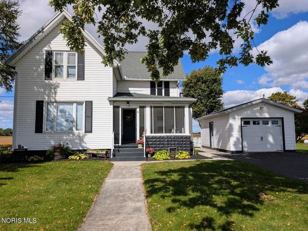 1790 Eagleville Road , Fostoria, OH 44830
