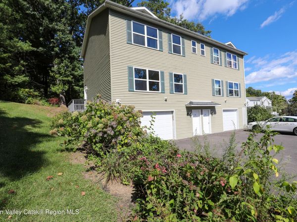 217 Hasbrouck , Unit B, Port Ewen, NY 12466