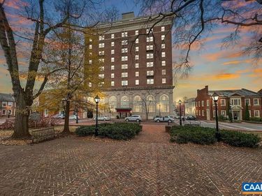 500 COURT SQ , Unit 706, Charlottesville, VA 22902